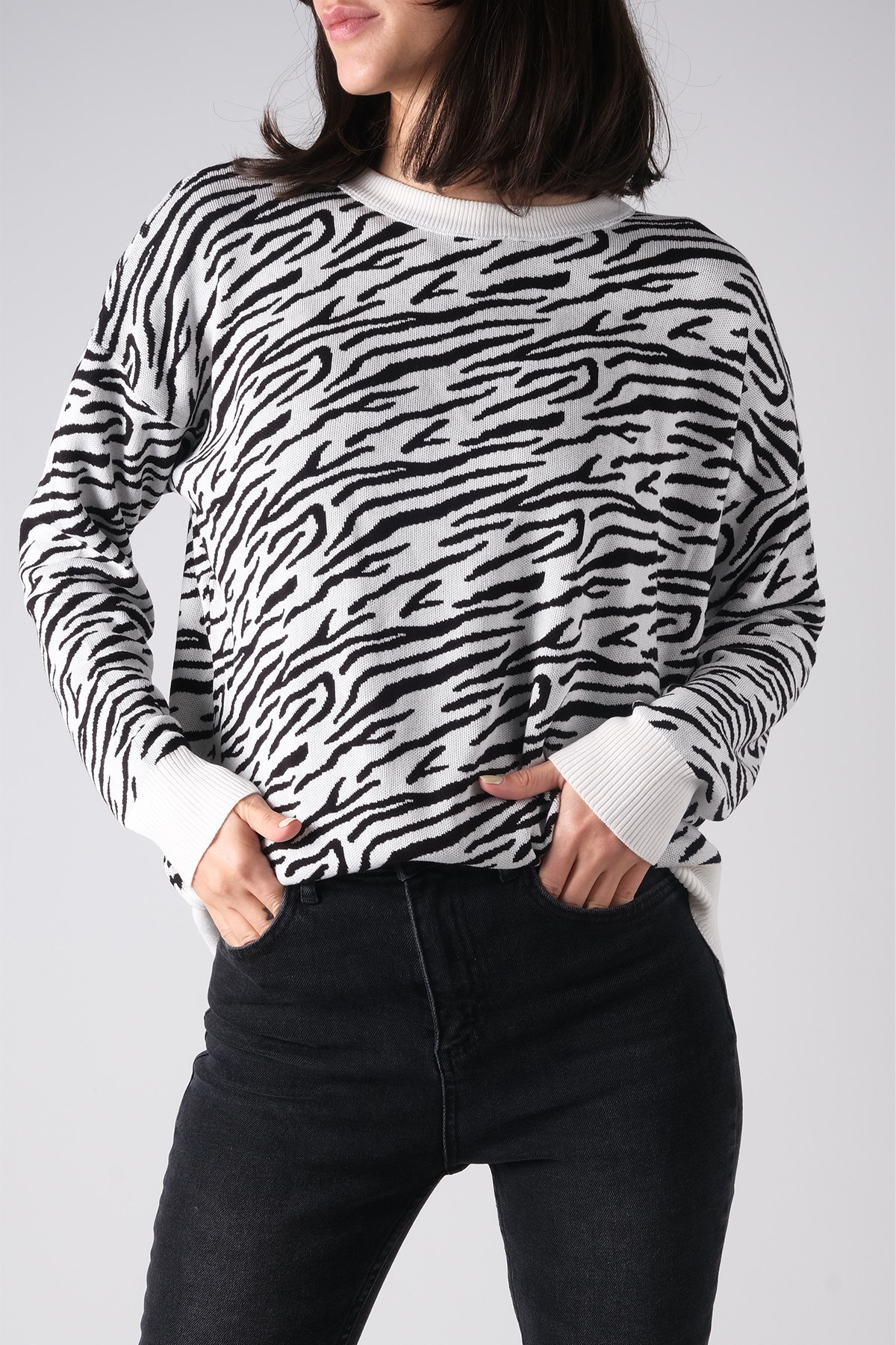 MIOROPA Siyah Renk Zebra Desen Kazak