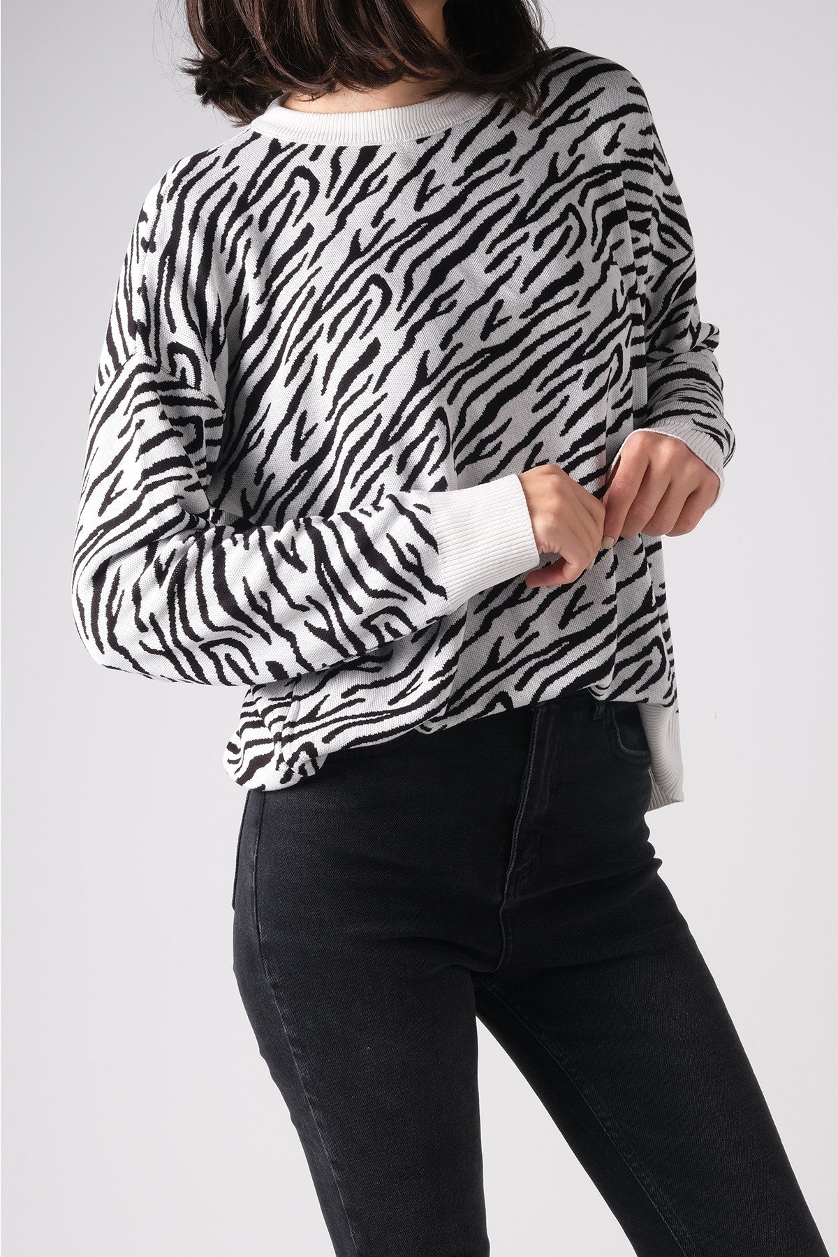 MIOROPA Siyah Renk Zebra Desen Kazak