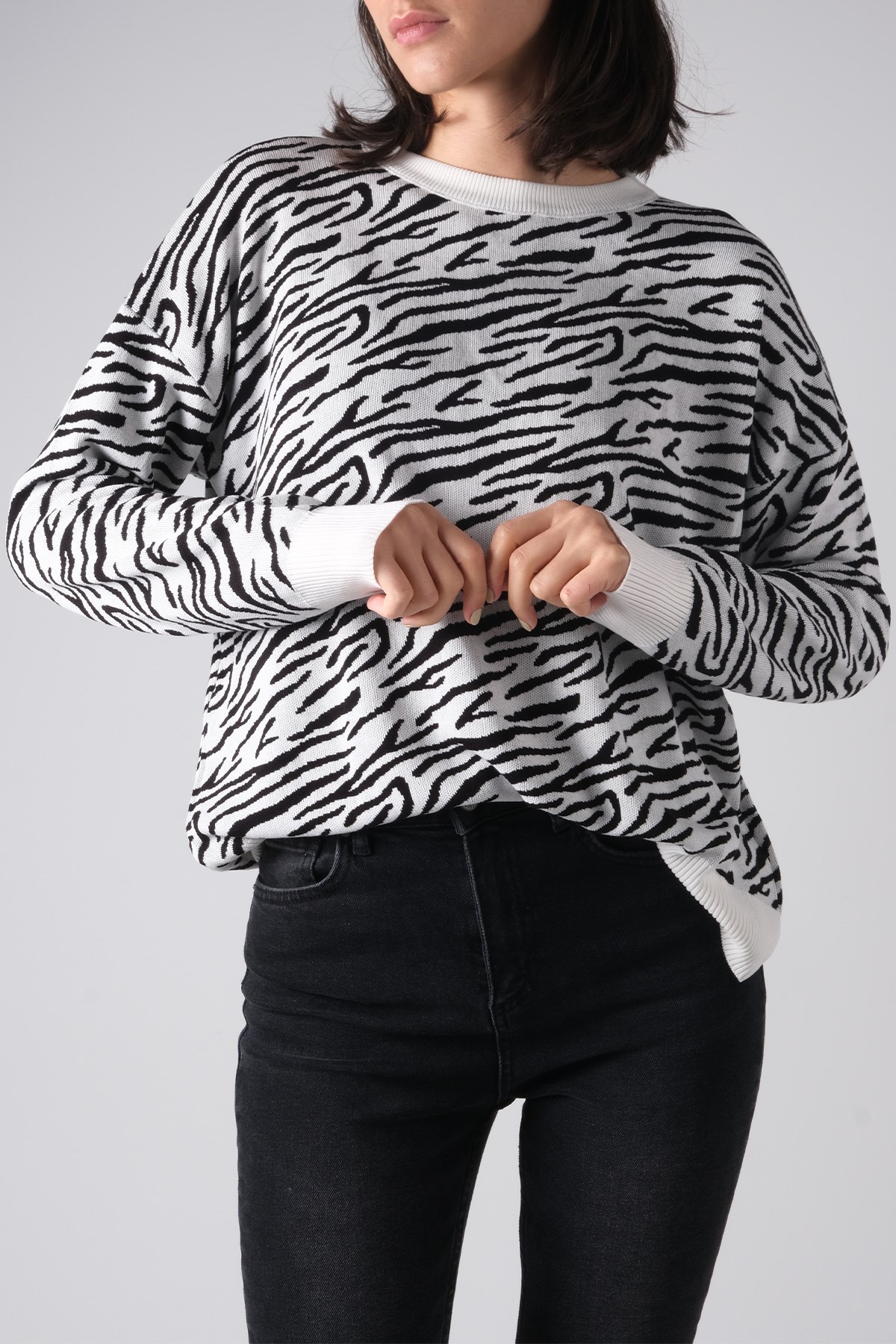 MIOROPA Siyah Renk Zebra Desen Kazak