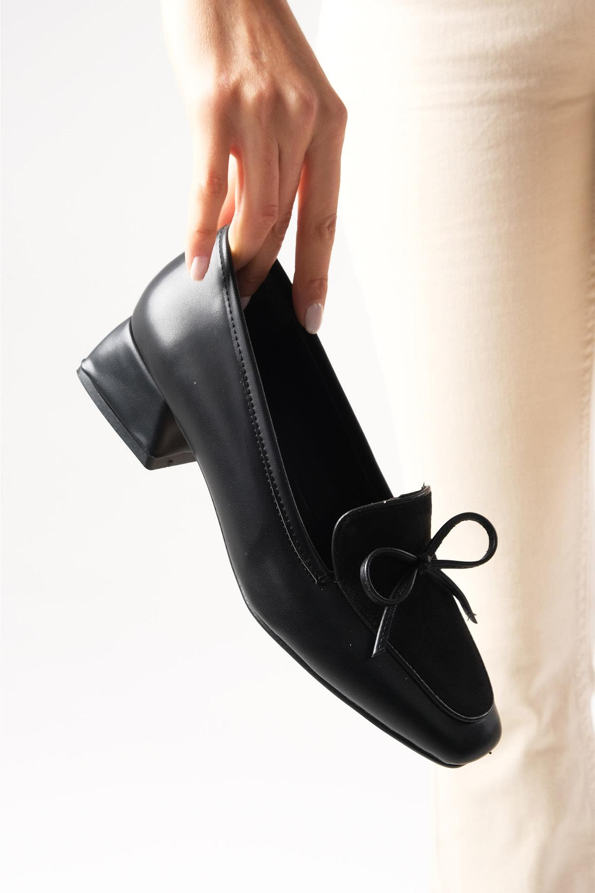 Tilda Siyah Renk Kısa Topuklu Ayakkabı