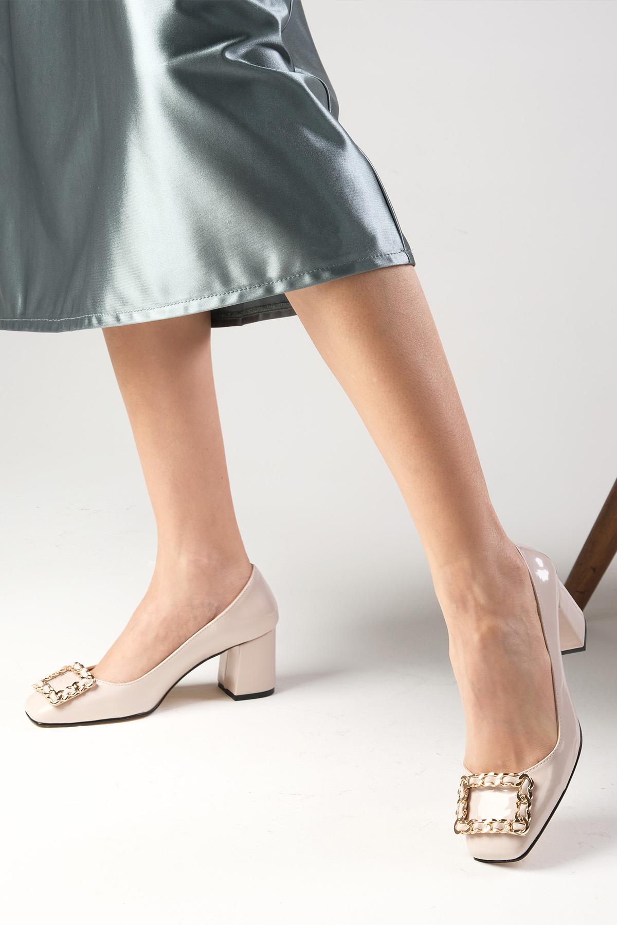 Valeri Bej Renk Rugan Topuklu Ayakkabı