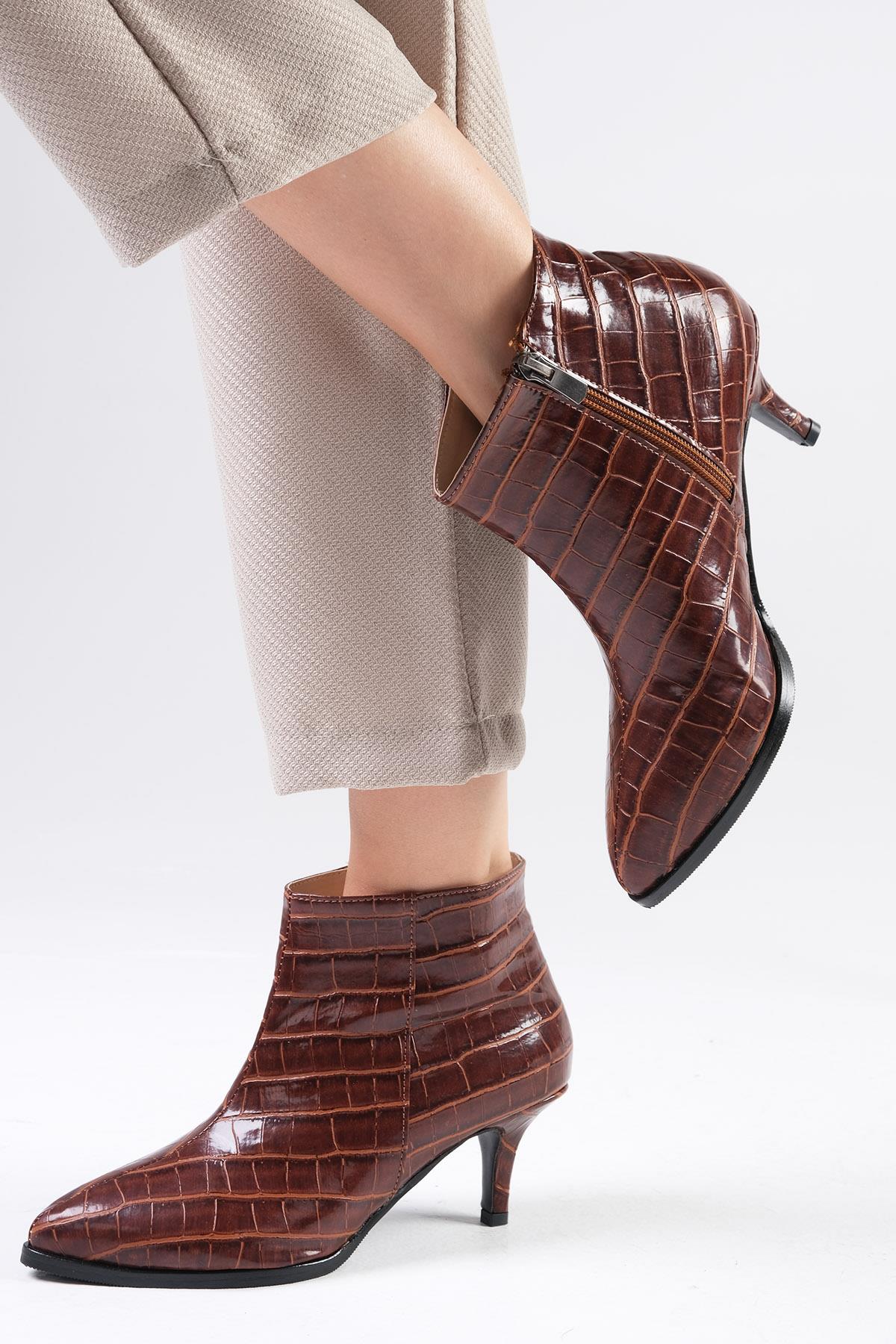 Vanessa Taba Renk Krokodil Desenli Bilekte Bot