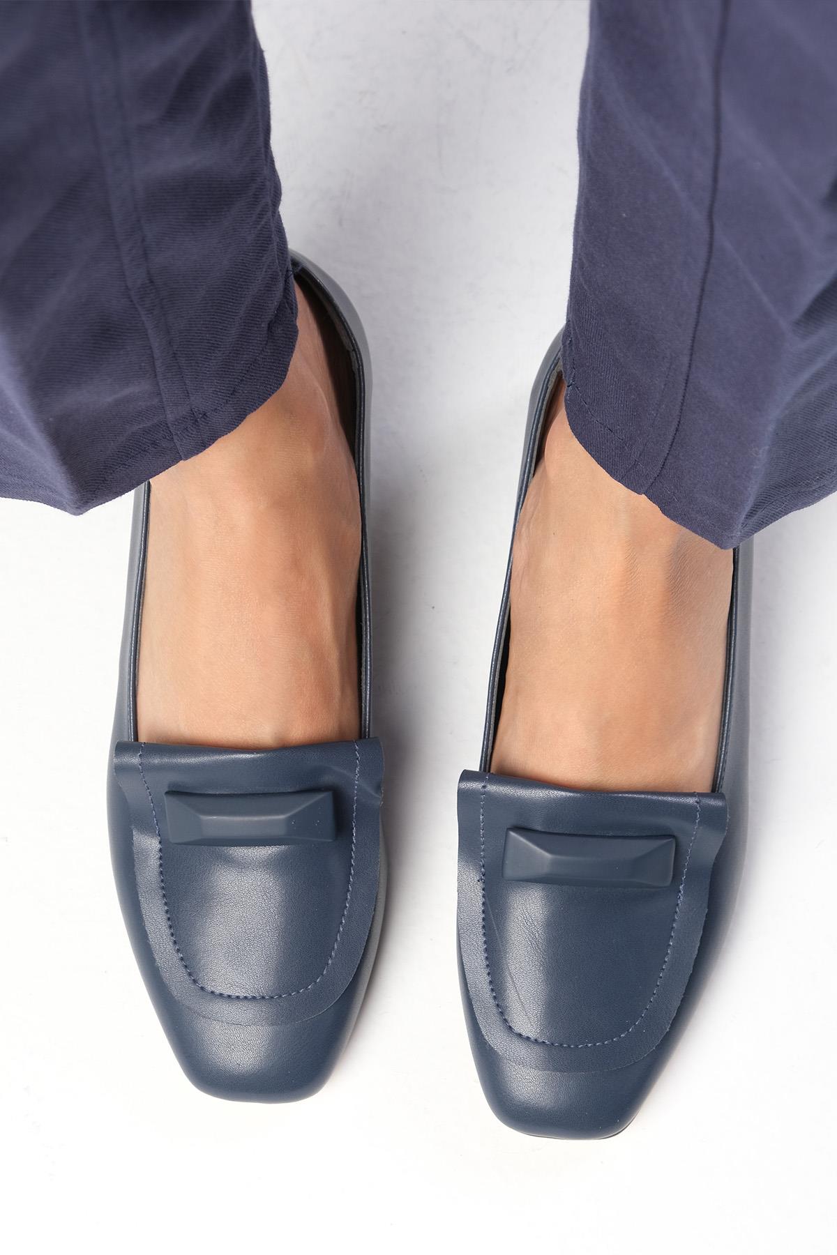 Verona Lacivert Renk Kısa Topuklu Ayakkabı