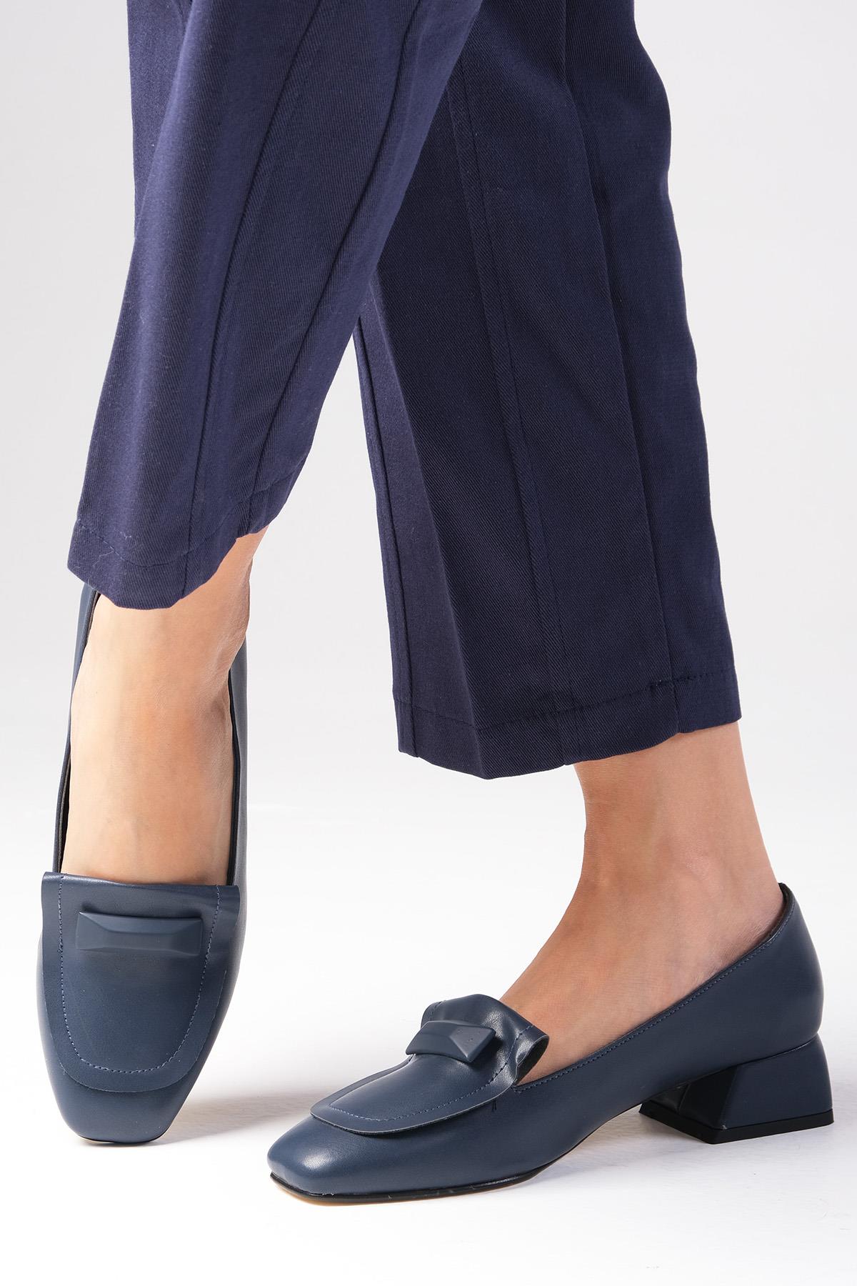 Verona Lacivert Renk Kısa Topuklu Ayakkabı