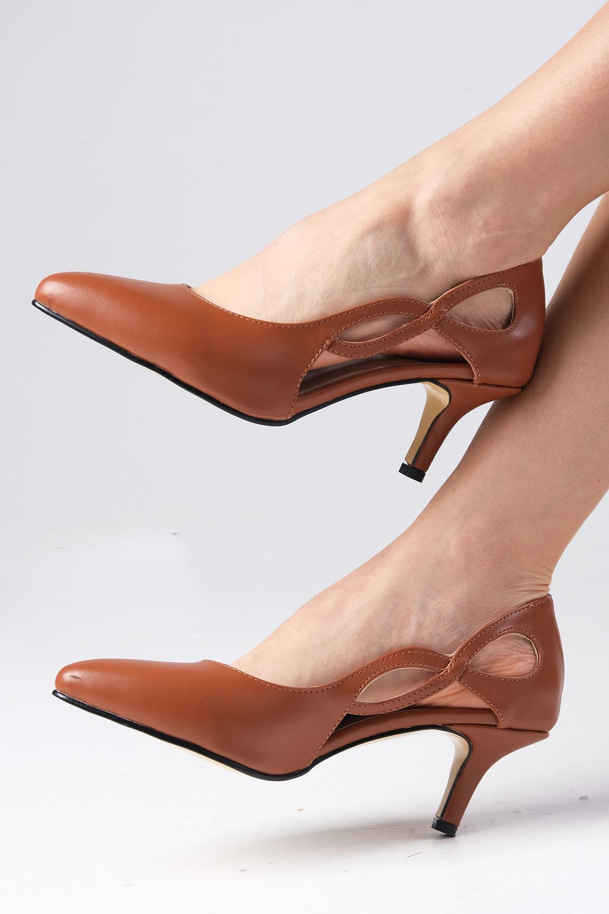 Violetta Taba Renk Topuklu Ayakkabı