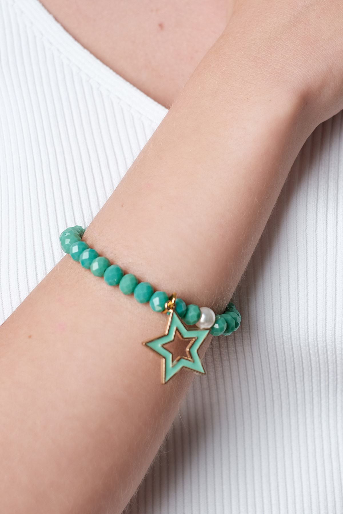 Yeşil Renk Boncuklu Bileklik