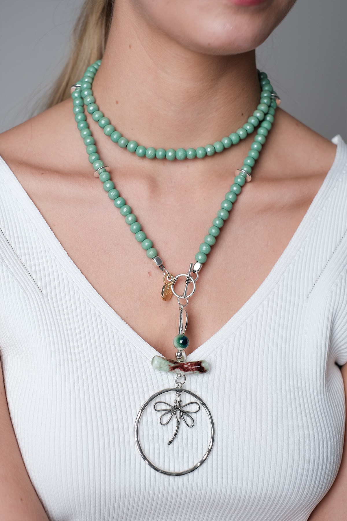 Yeşil Renk Boncuklu Kolye