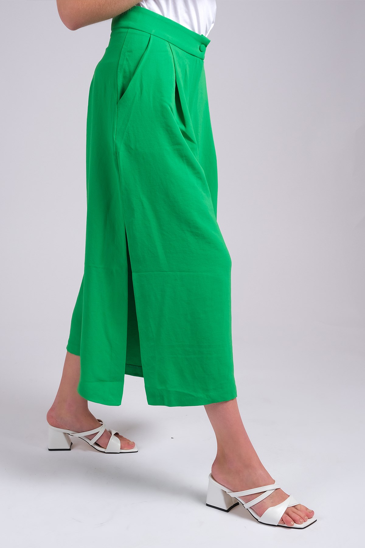 MIOROPA Yeşil Renk Yanları Yırtmaçlı Kadın Pantolon