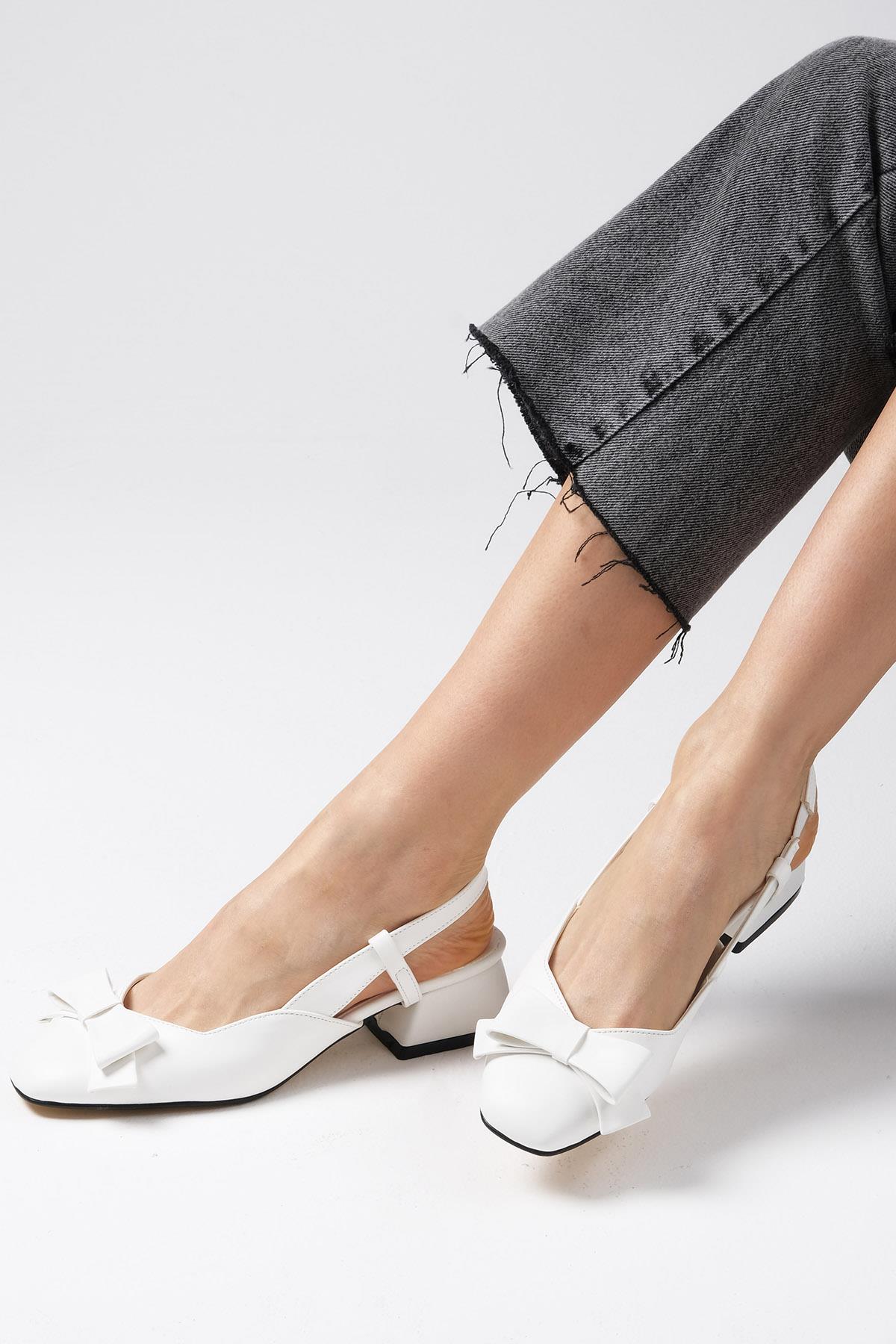 Mio Gusto Beyaz Renk Arkası Açık Kısa Topuklu Ayakkabı