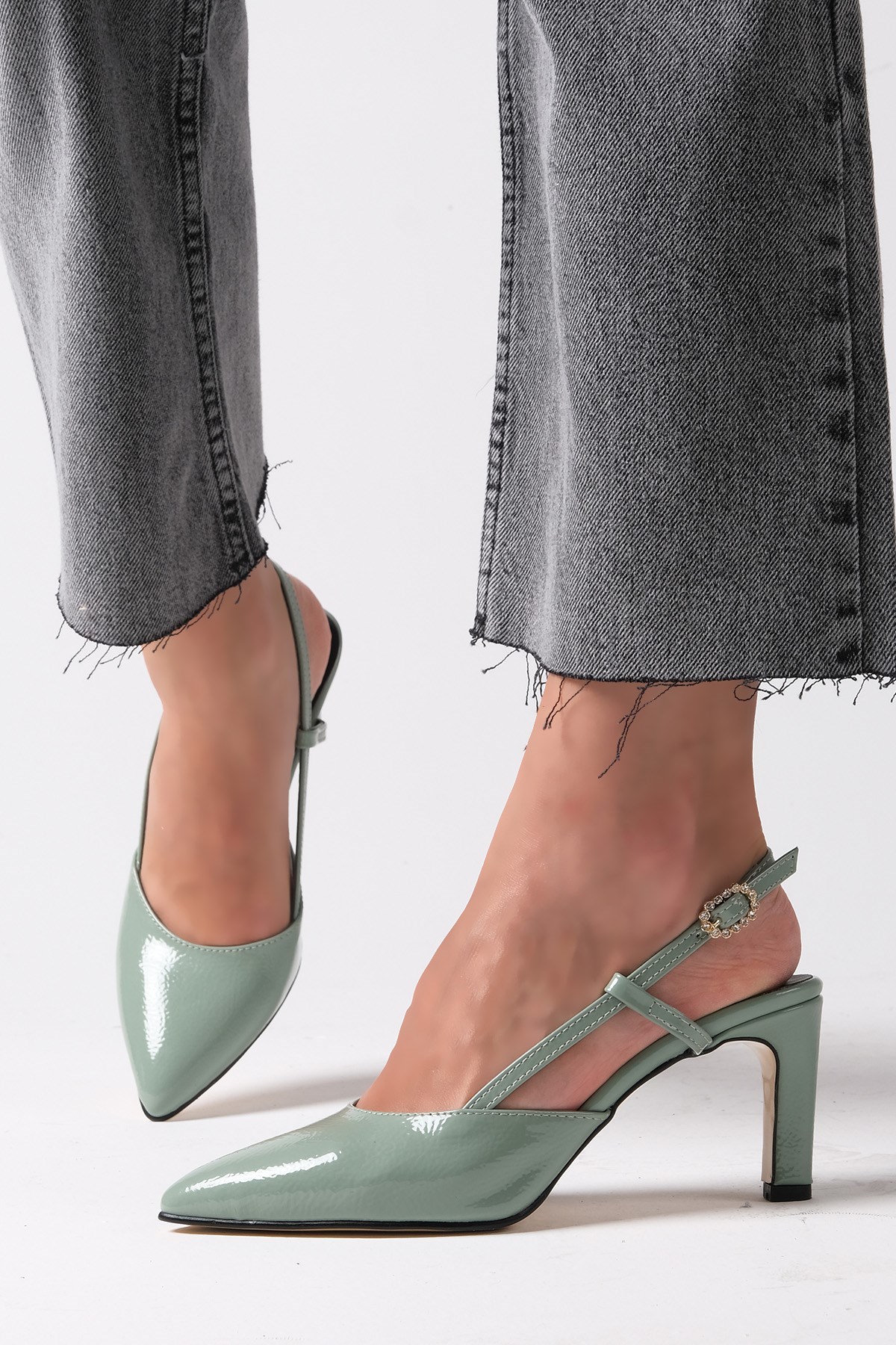 Mio Gusto Su Yeşili Rugan Arkası Açık Topuklu Ayakkabı