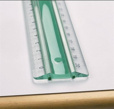 LİNEX KAYMAZ CETVEL 30 CM