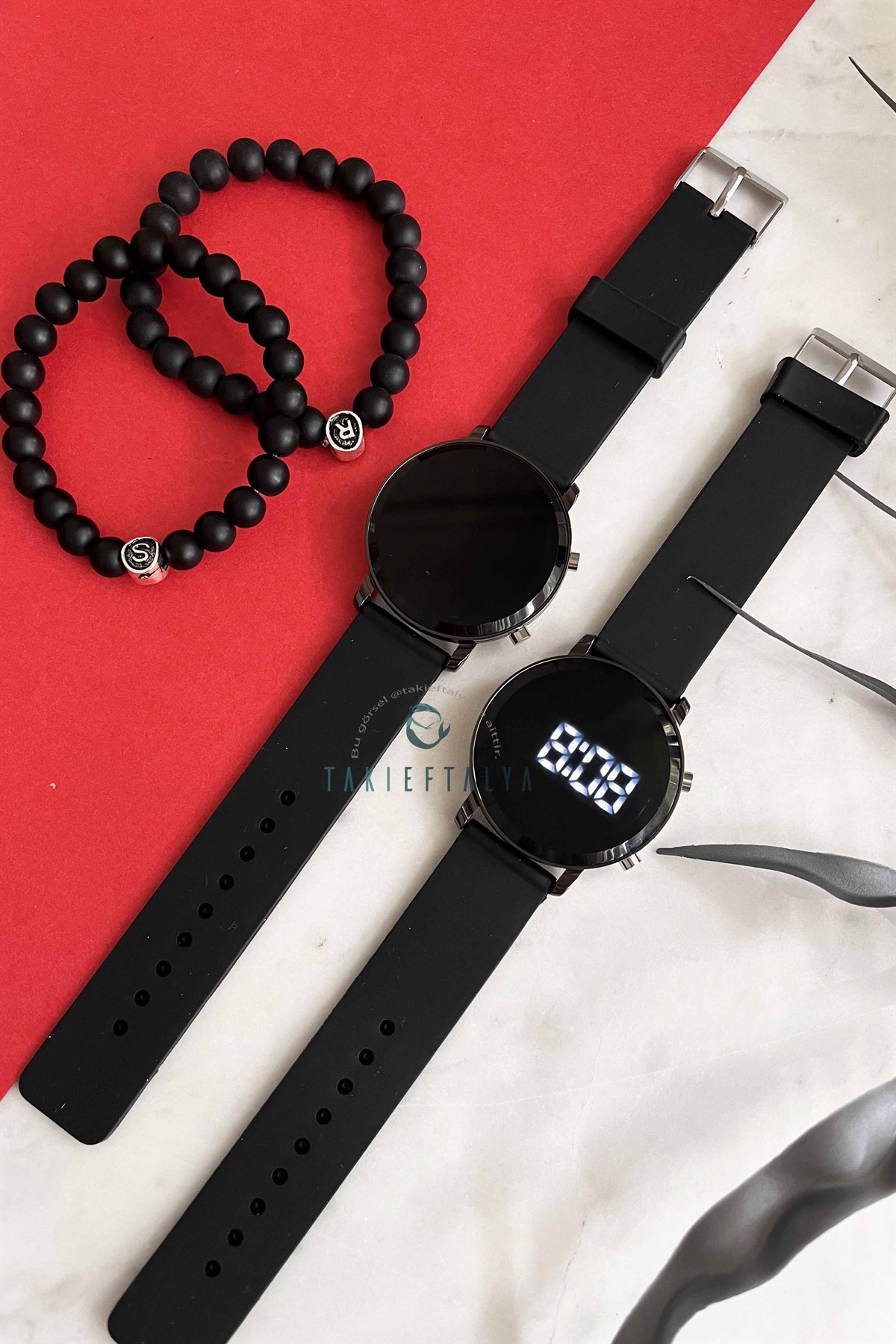 Bileklik Hediyeli Çift Kol Saati 