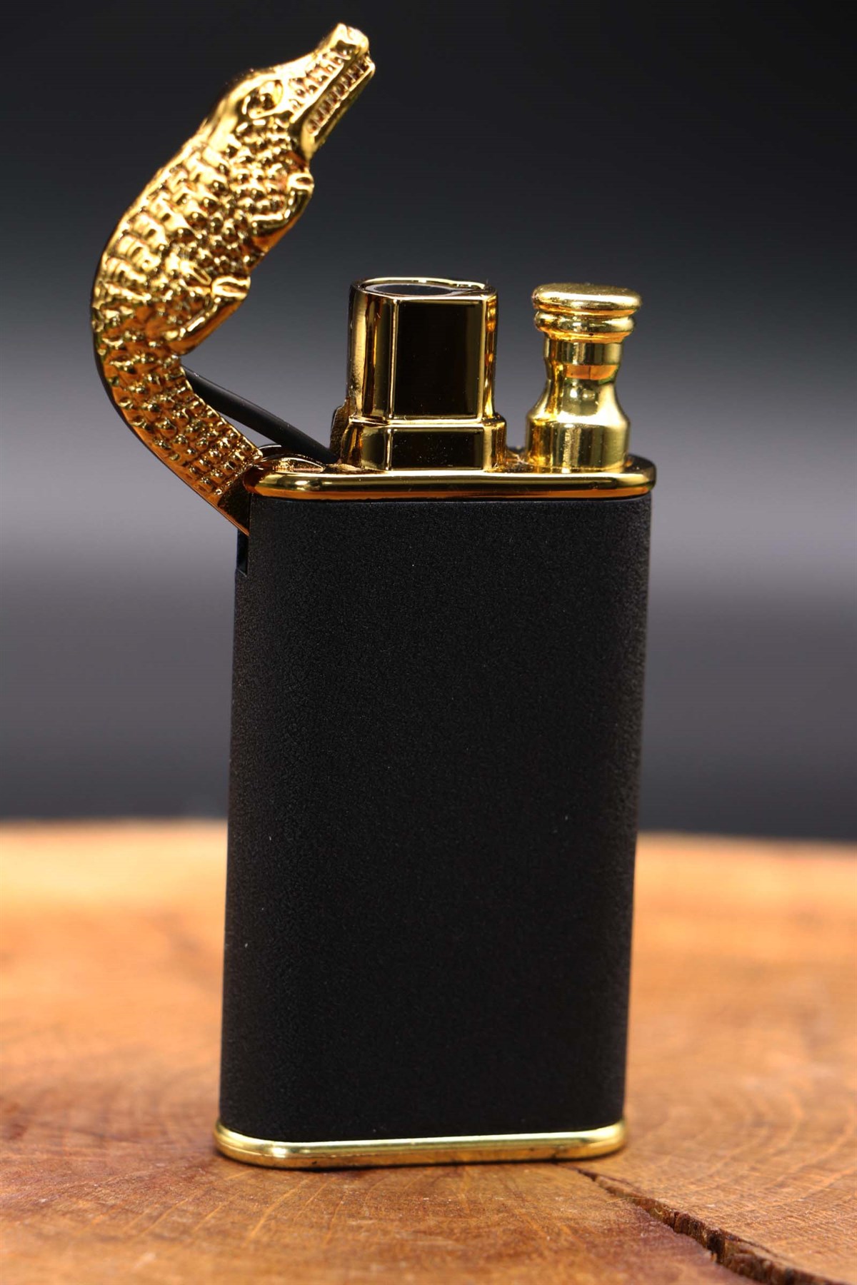 Siyah Ejderha Çakmak