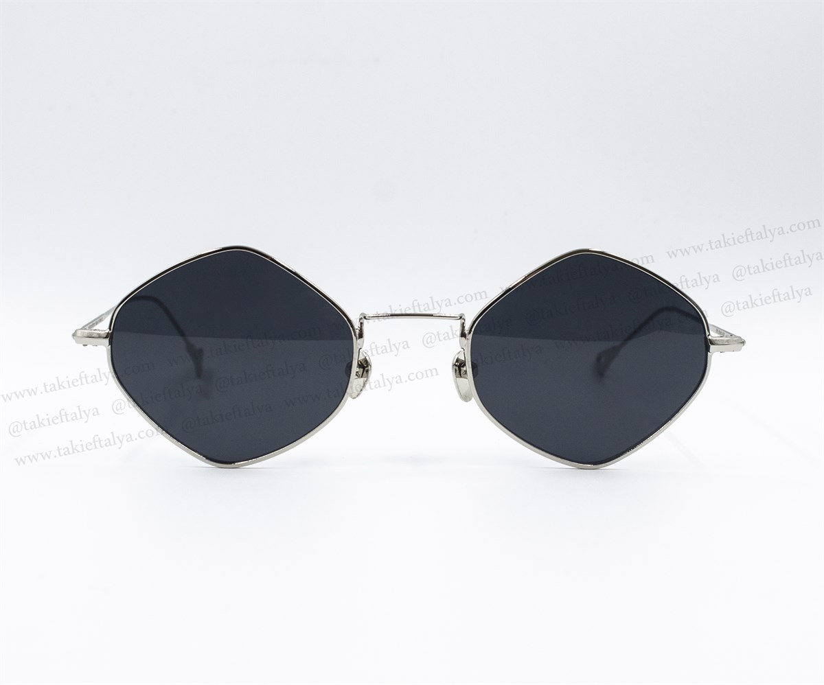 siyah-gümüş dörtgen