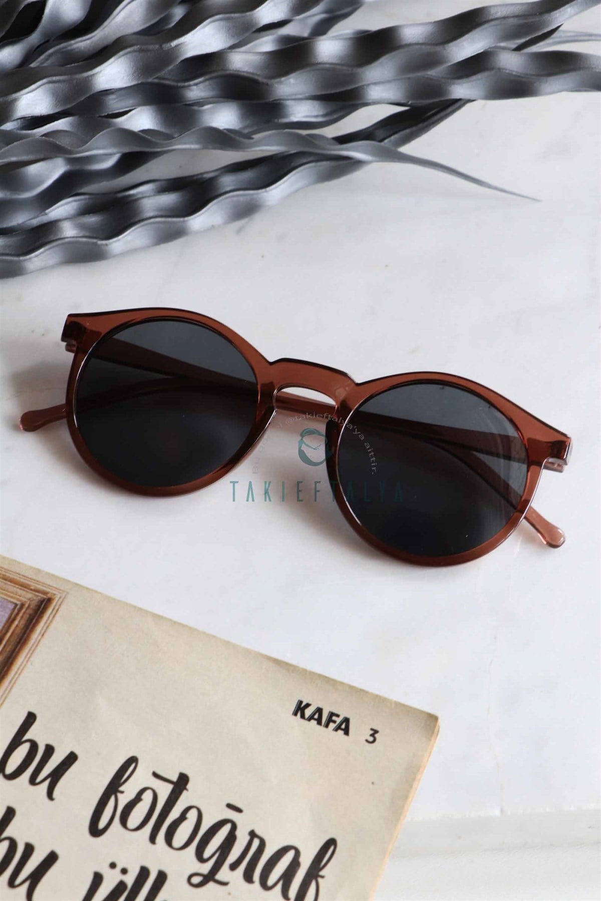 Unisex Oval Style  Burgundy Güneş Gözlüğü