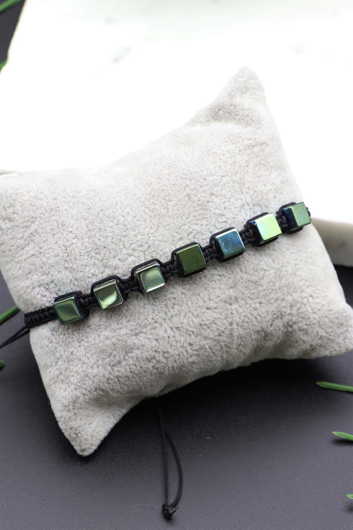 Yeşil Hematit Taşlı Örme Bileklik