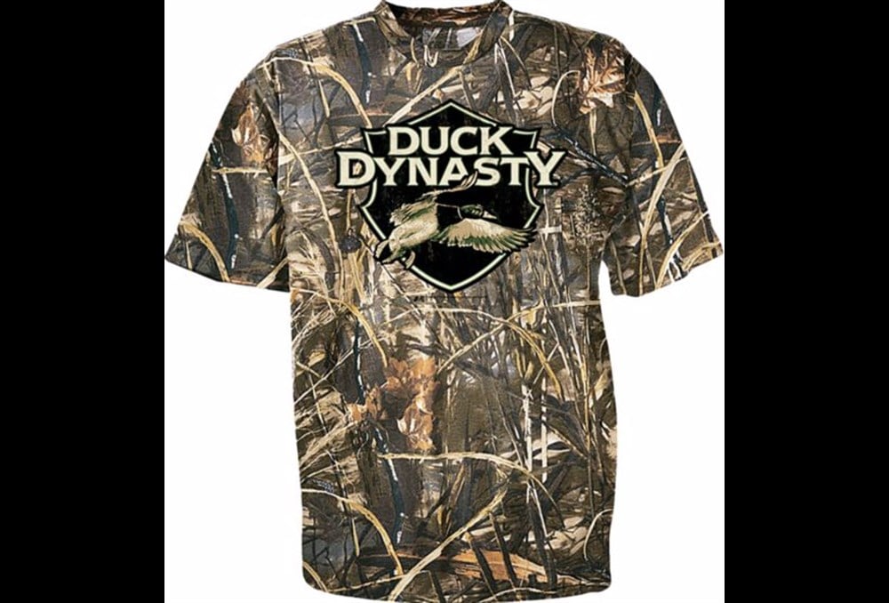 Cabelas Club Red Duck Dynasty T-Shirt Small