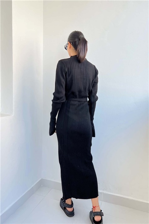 Siyah Önü Düğmeli Triko Elbise