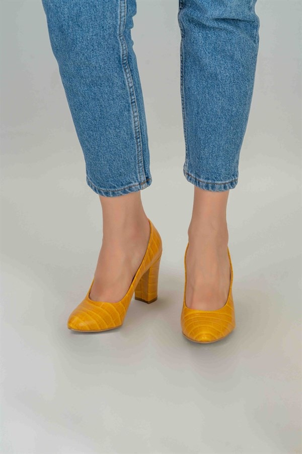 Afra Kroko Klasik Topuklu Ayakkabı -Sarı
