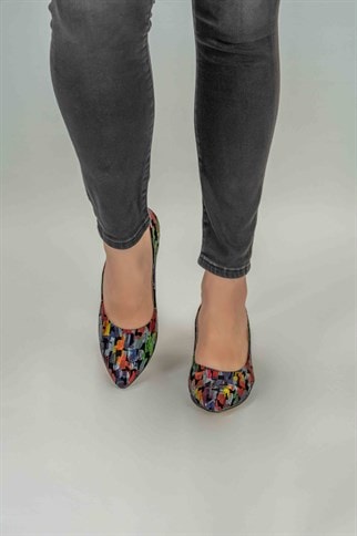 Afra Çok Renkli Klasik Topuklu Ayakkabı -Siyah