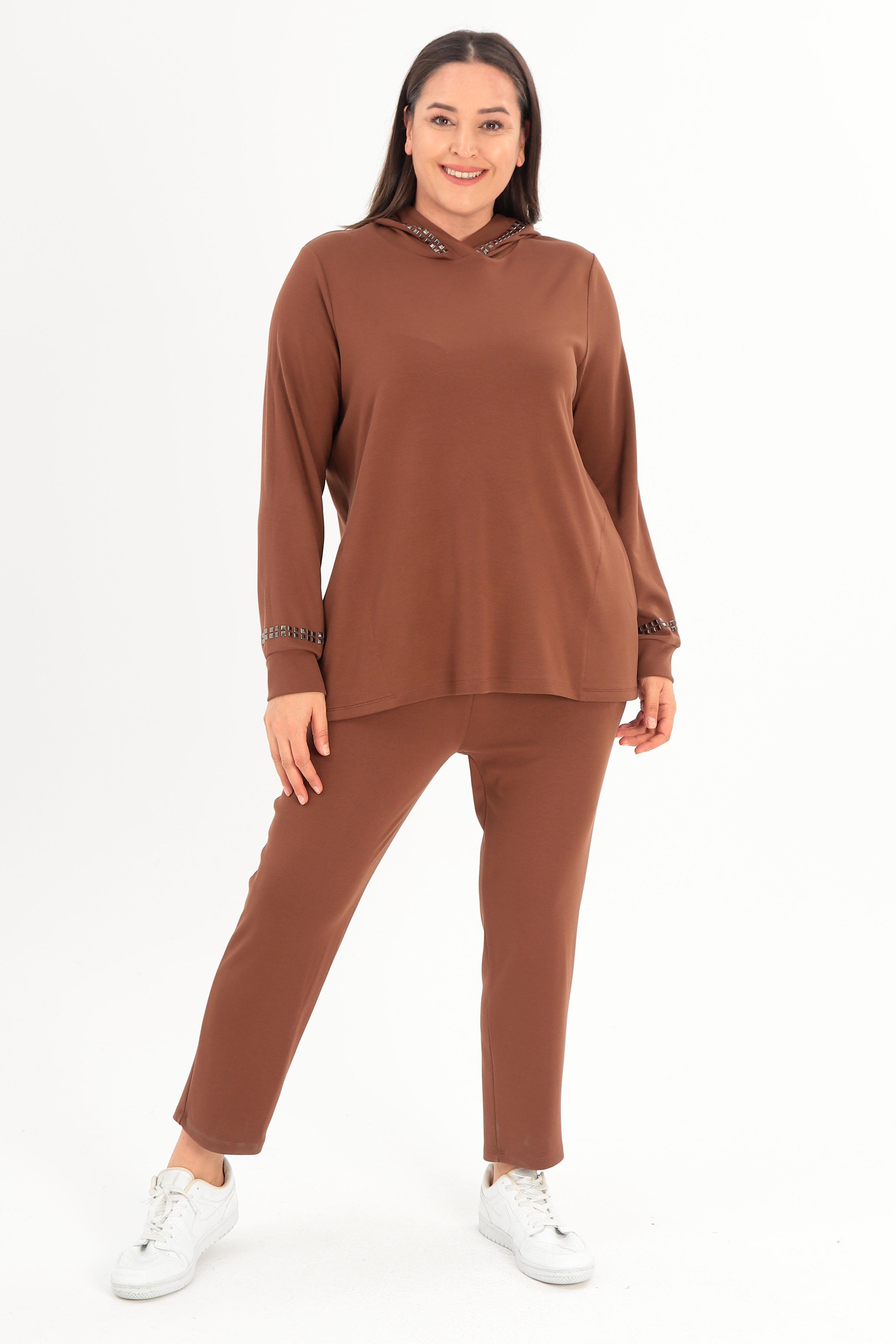 Trend42plus Büyük Beden Kapüşon Yaka Sweat Pantolon Kahverengi Takım 
