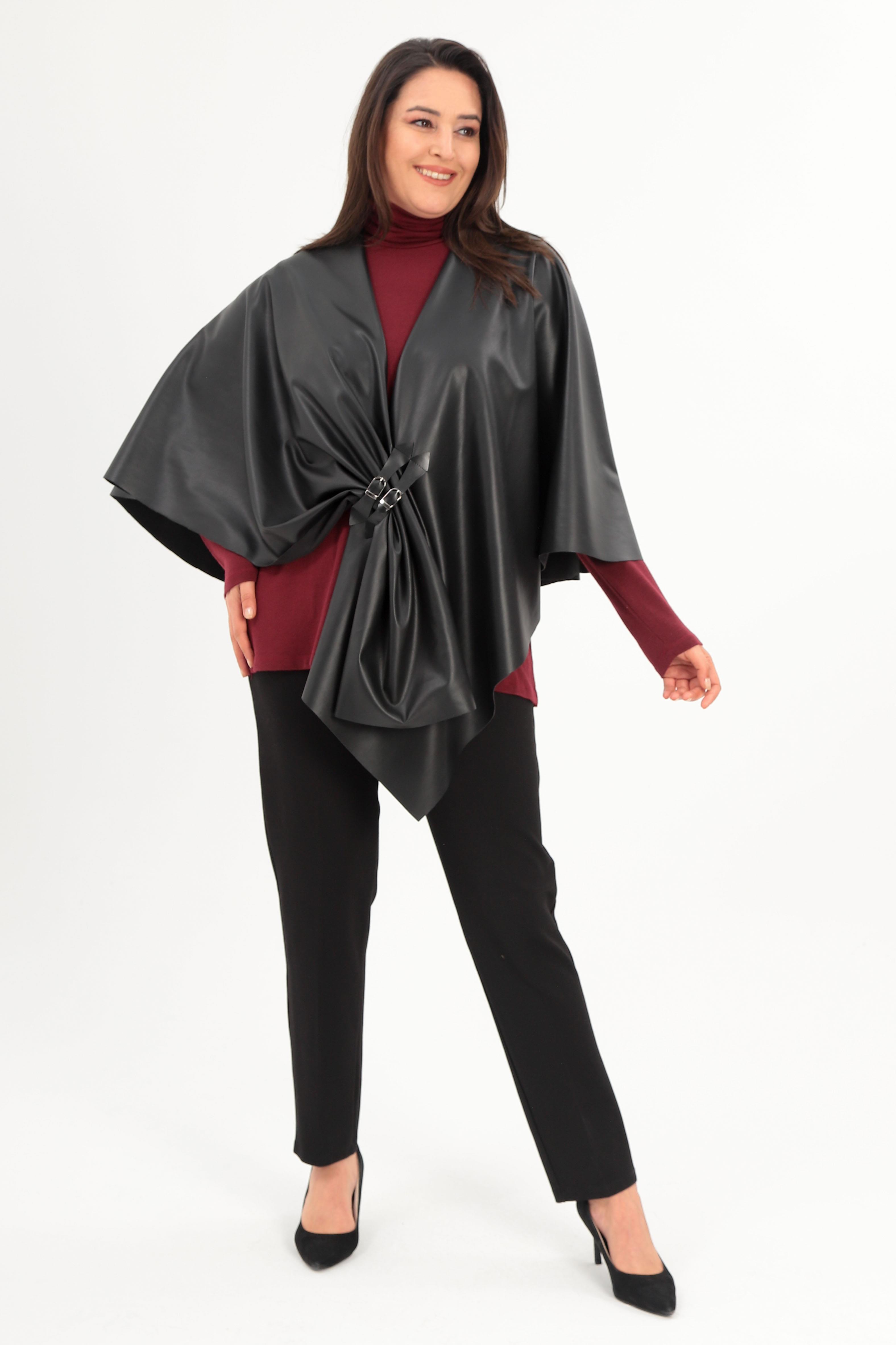 Trend42plus Deri ve Deri Toka Detaylı Siyah Şal Panço