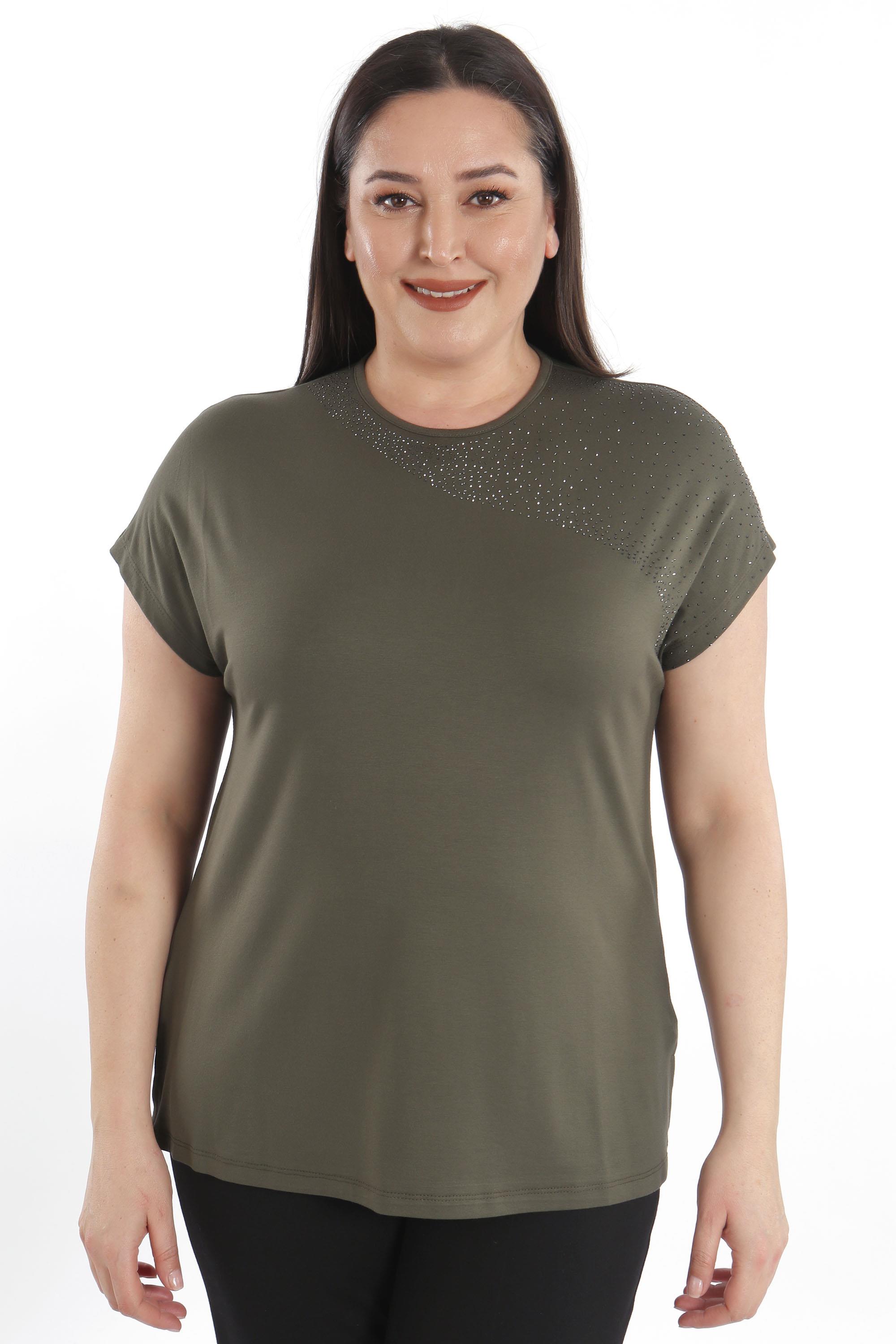 Trend42plus Omuz Kısmı Crystal taşlı Kısa Kol Büyük Beden Viskoz Haki Kadın T-Shirt