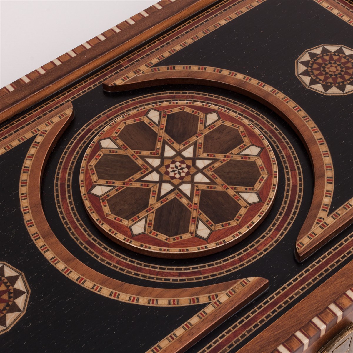 Genius Backgammon Set | Natural Black Veneer