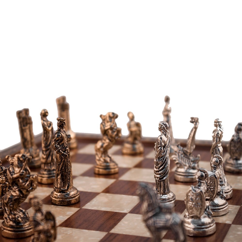 Hero Chess Set | Walnut