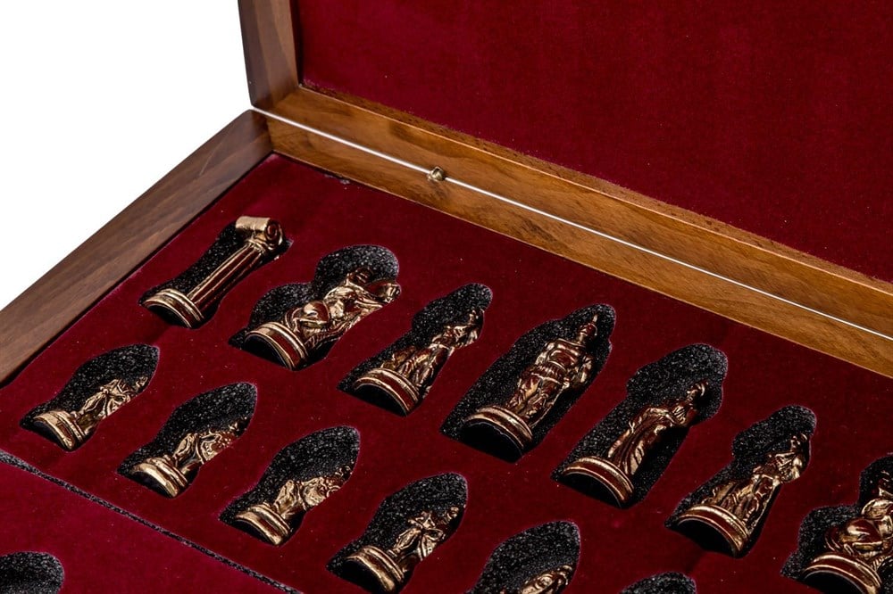 Hero Chess Set With Metal Figures - Medium | Rosewood