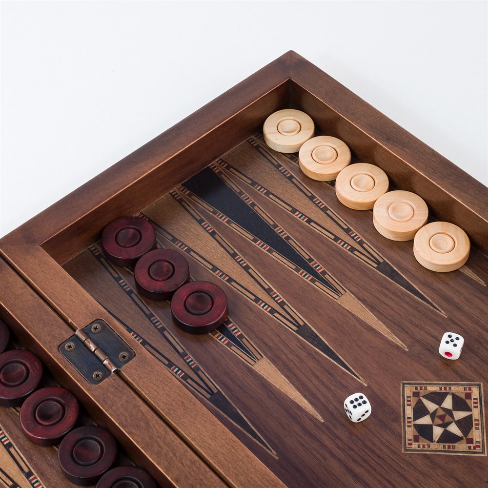 Classic Backgammon Set - Medium | Natural Walnut Veneer