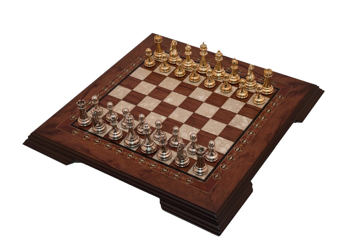 Flat Ayaklı Ceviz Satranç Takımı - Metal FigürlüHelena Wood Art2655.WAL.5013