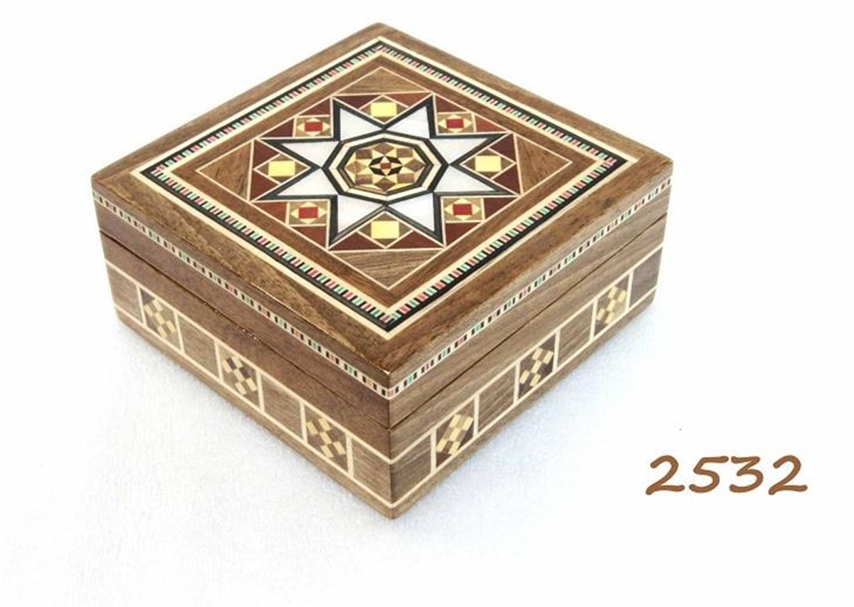 KARE KÜÇÜK BOY SEDEFLİ KUTU (10,5x10,5x5 cm)Helena Wood Art2532
