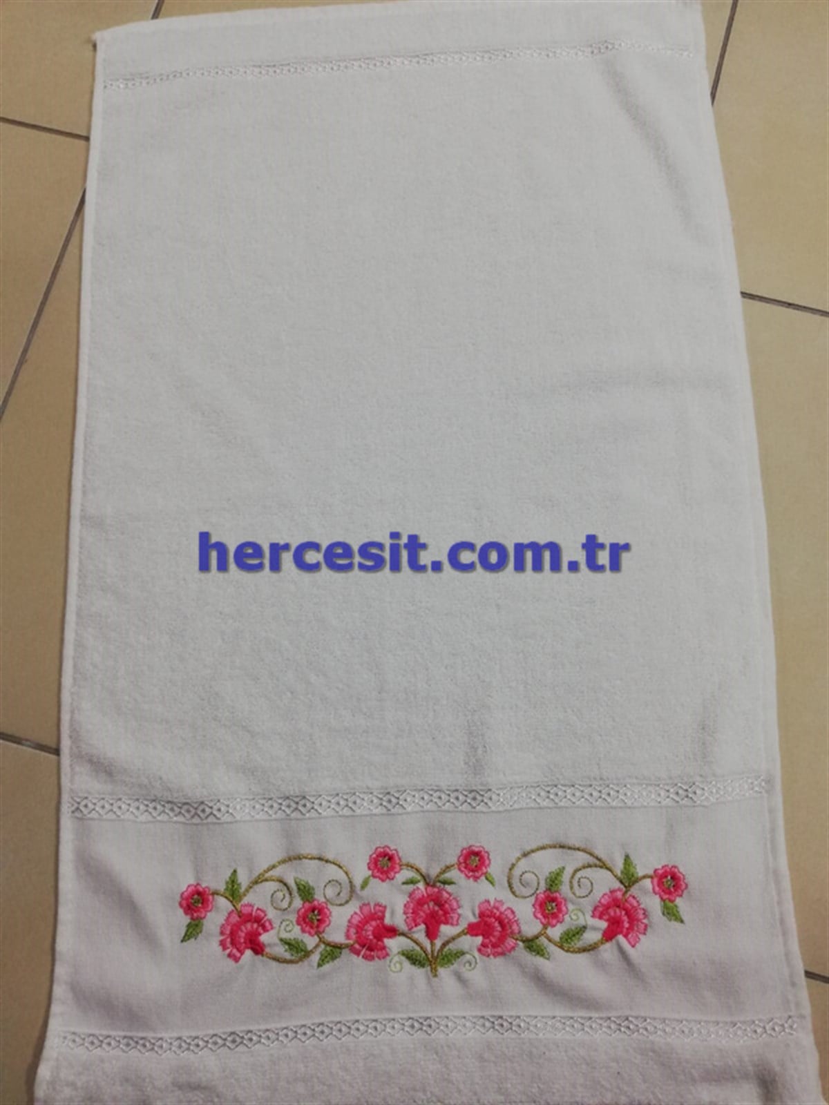 Papatya Beyaz Havlu 50x95 cm