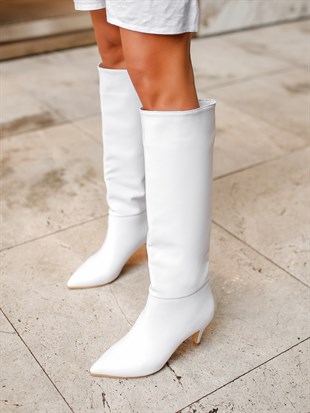 Beyaz 5 cm Topuklu Kadın Çizme Vanetto