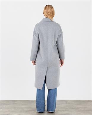 Kadın Gri Yakalı Kruvaze Oversize Yünlü Uzun Kaban