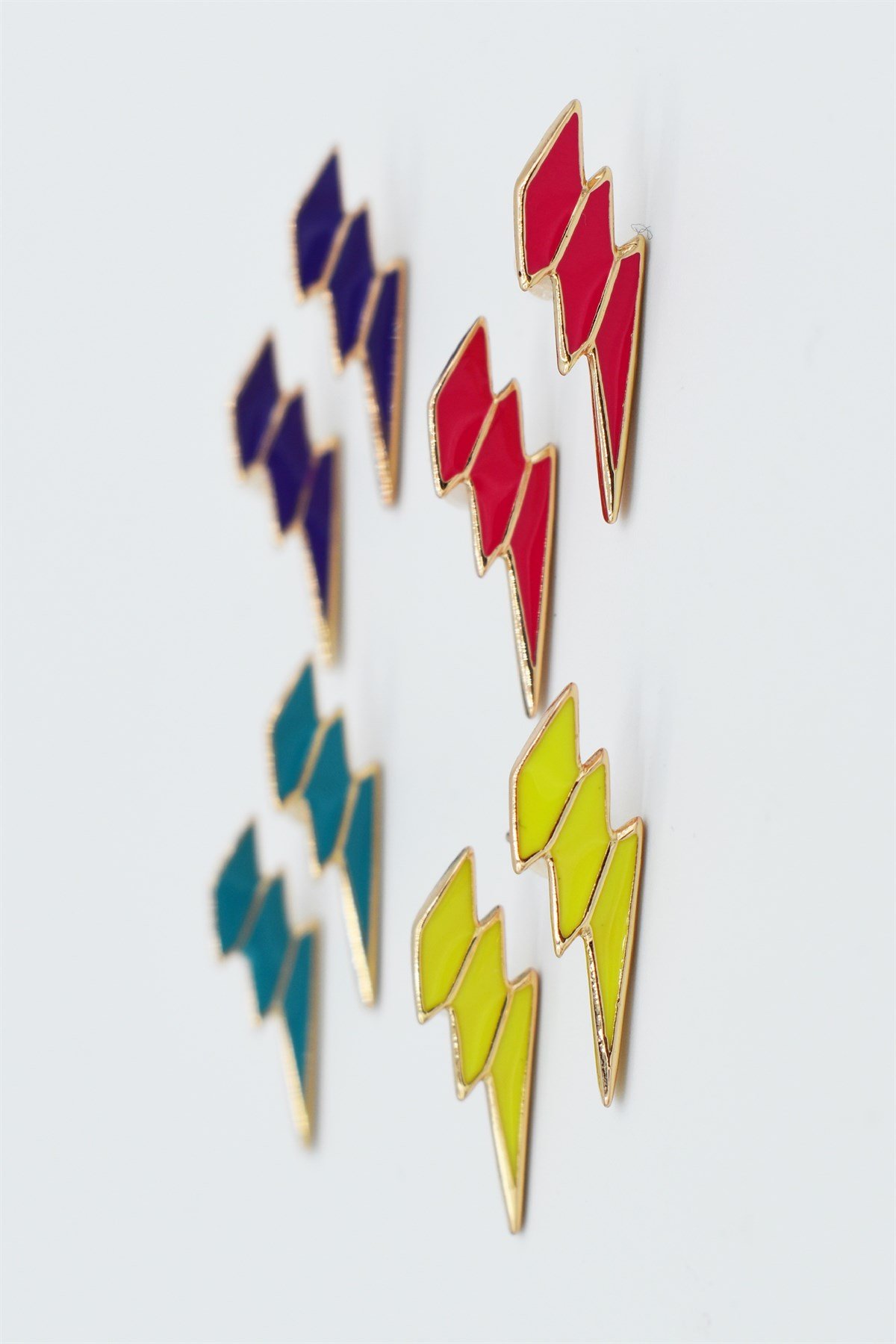 Mineli Şimşek Küpe 