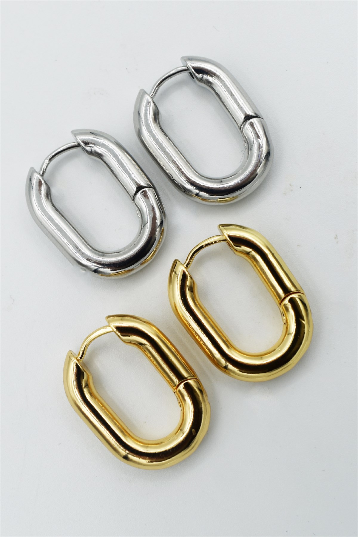 Oval Tombul Halka Küpe 