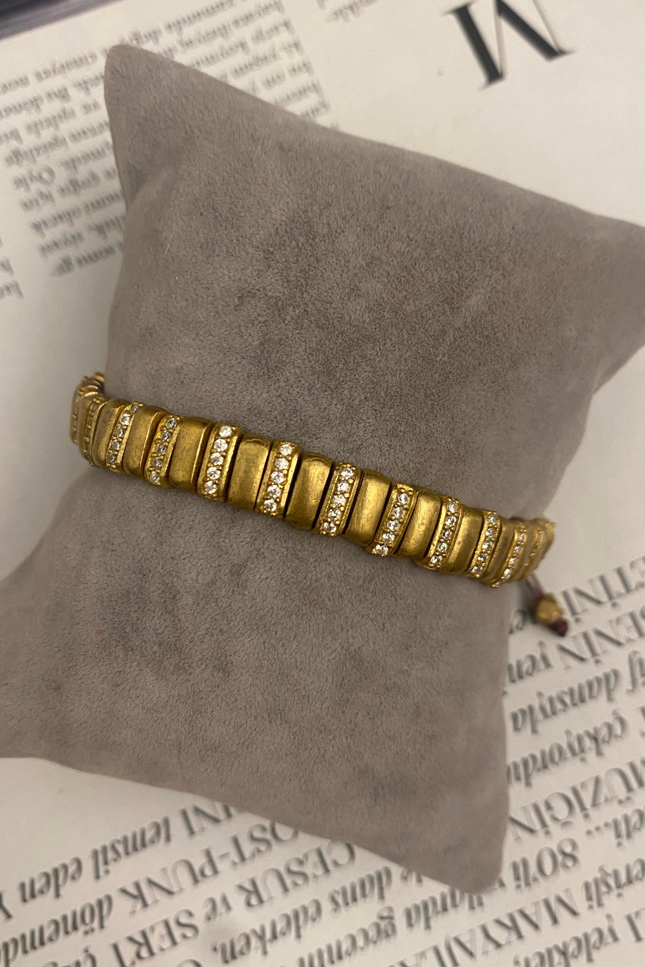 Taşlı Bronz Bileklik