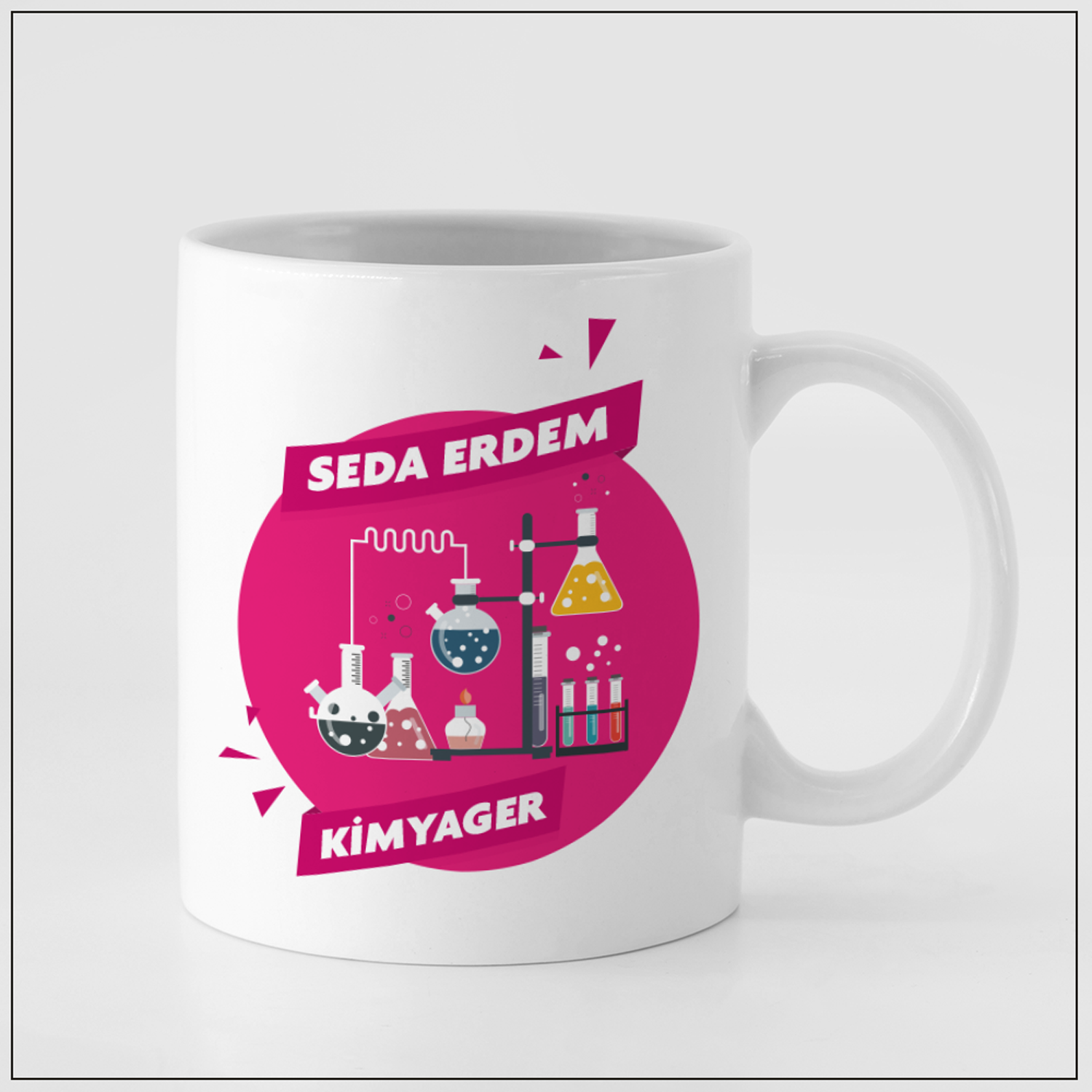 Kimyager Temalı Laboratuvar Tasarımlı İsme Özel Kupa Bardak