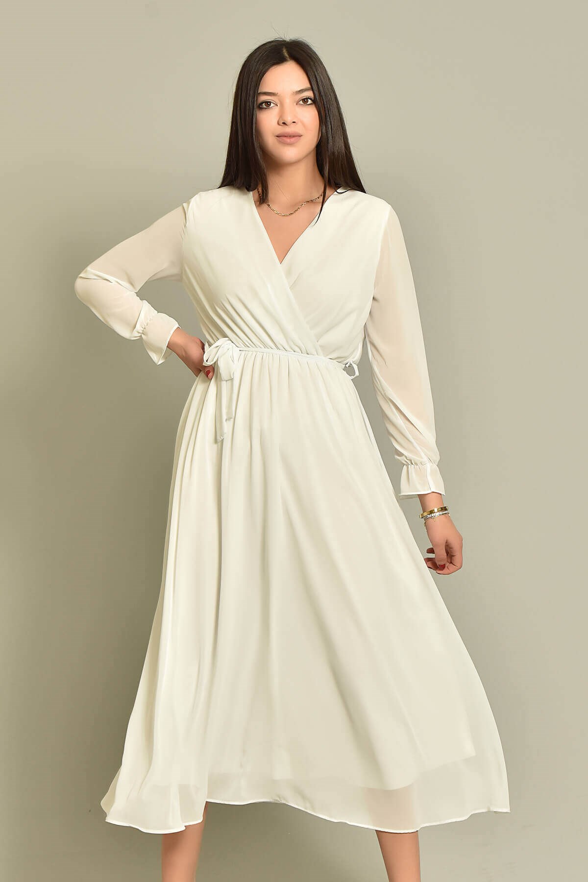 Beyaz Şifon Elbise - Moda Kapımda İle Kapınızda!