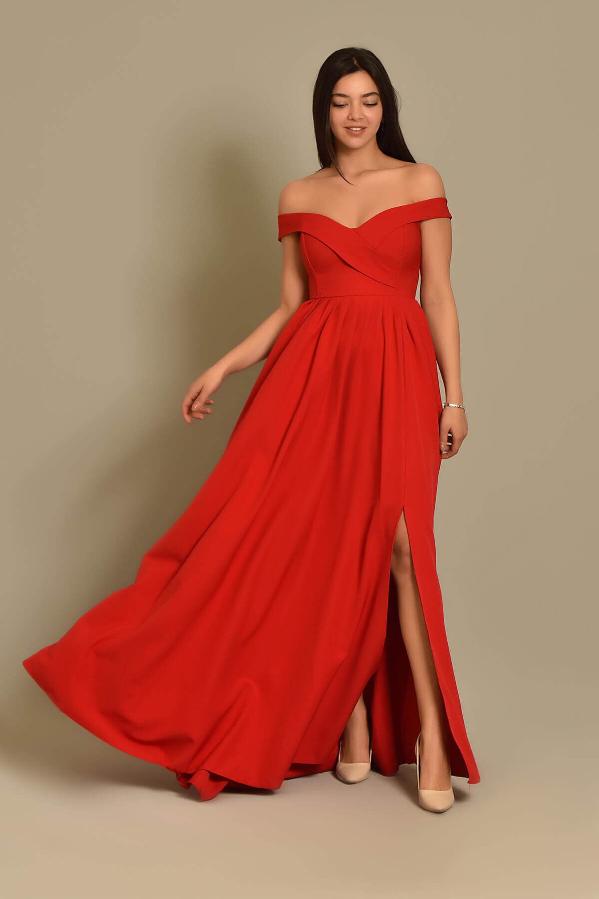 Kırmızı Uzun Abiye Elbise - Moda Kapımda İle Kapınızda!
