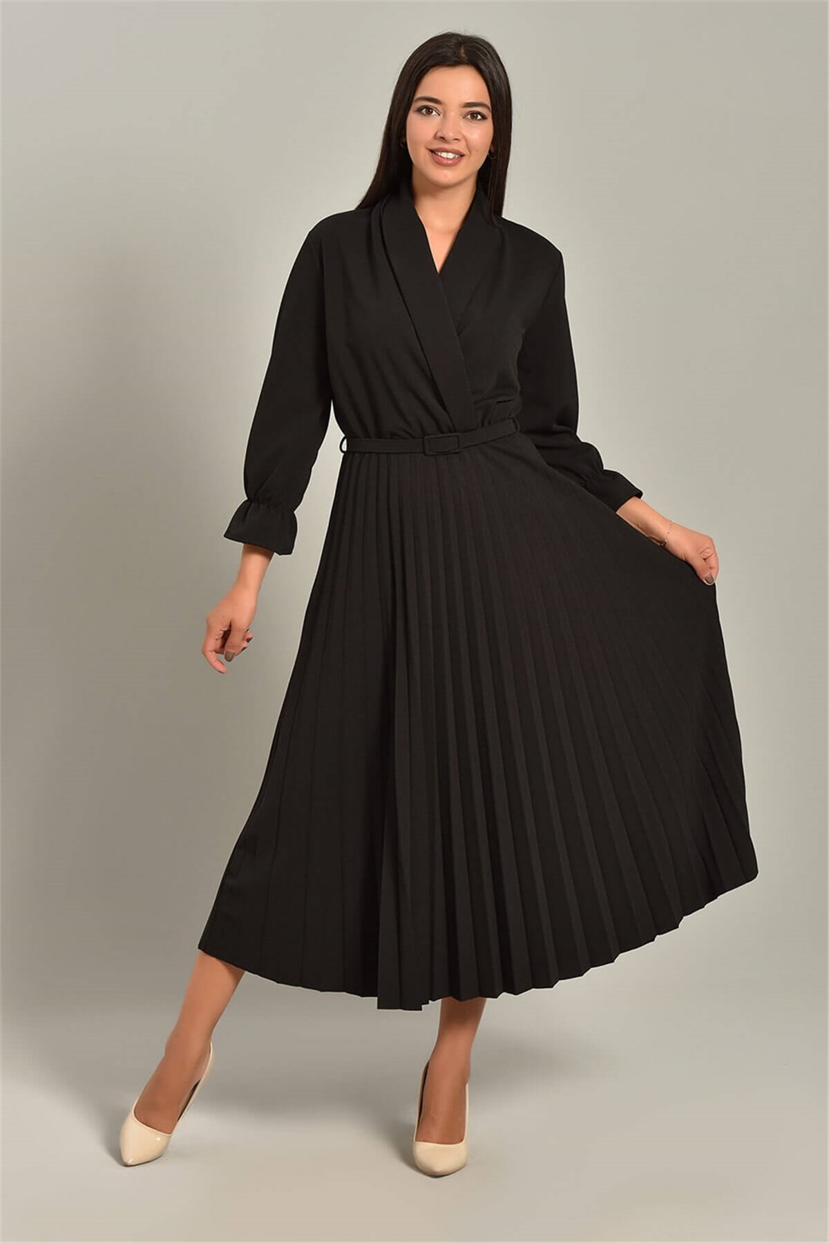Siyah Kemerli Pileli Elbise - Moda Kapımda İle Kapınızda!