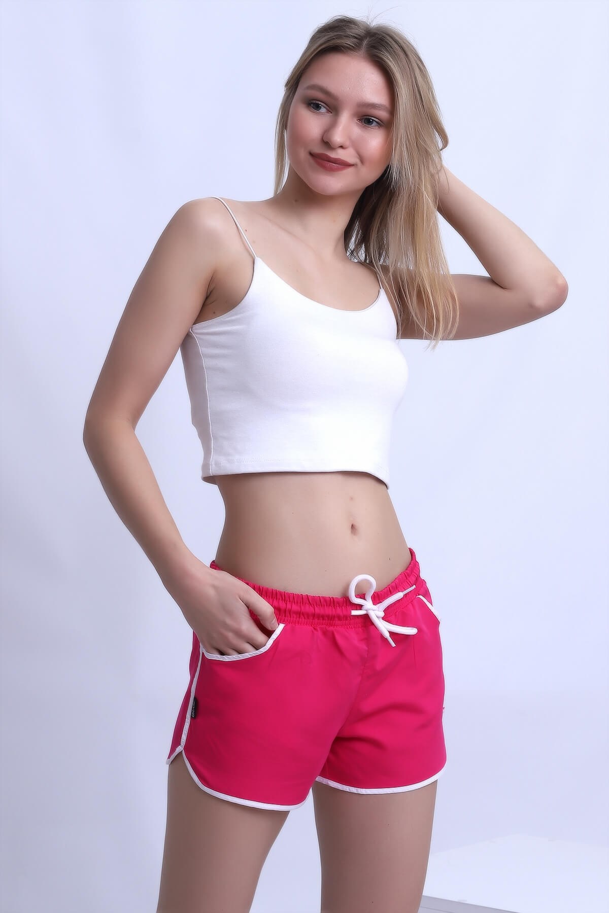 Fuşya Cepli Kadın Mini Deniz Şortu