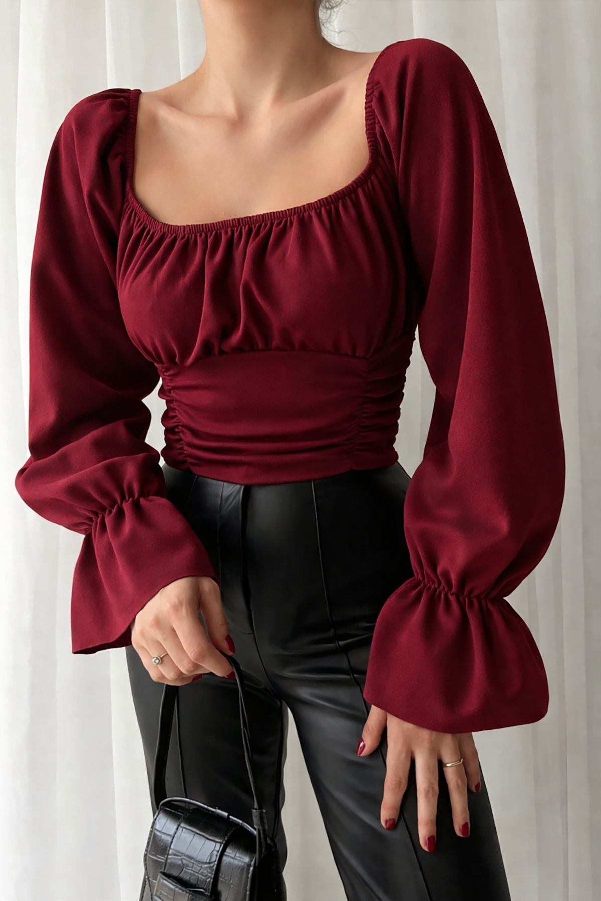 Bordo İthal Krep Kumaş Ön Büzgülü Bluz 