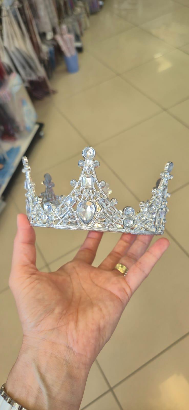 Pasta Tacı Plastik Taşlı Tam Tur 12 Cm Gümüş