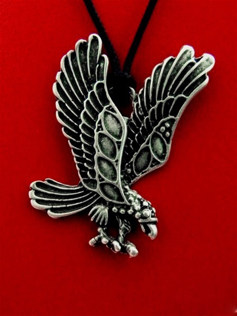 Kartal Kolye