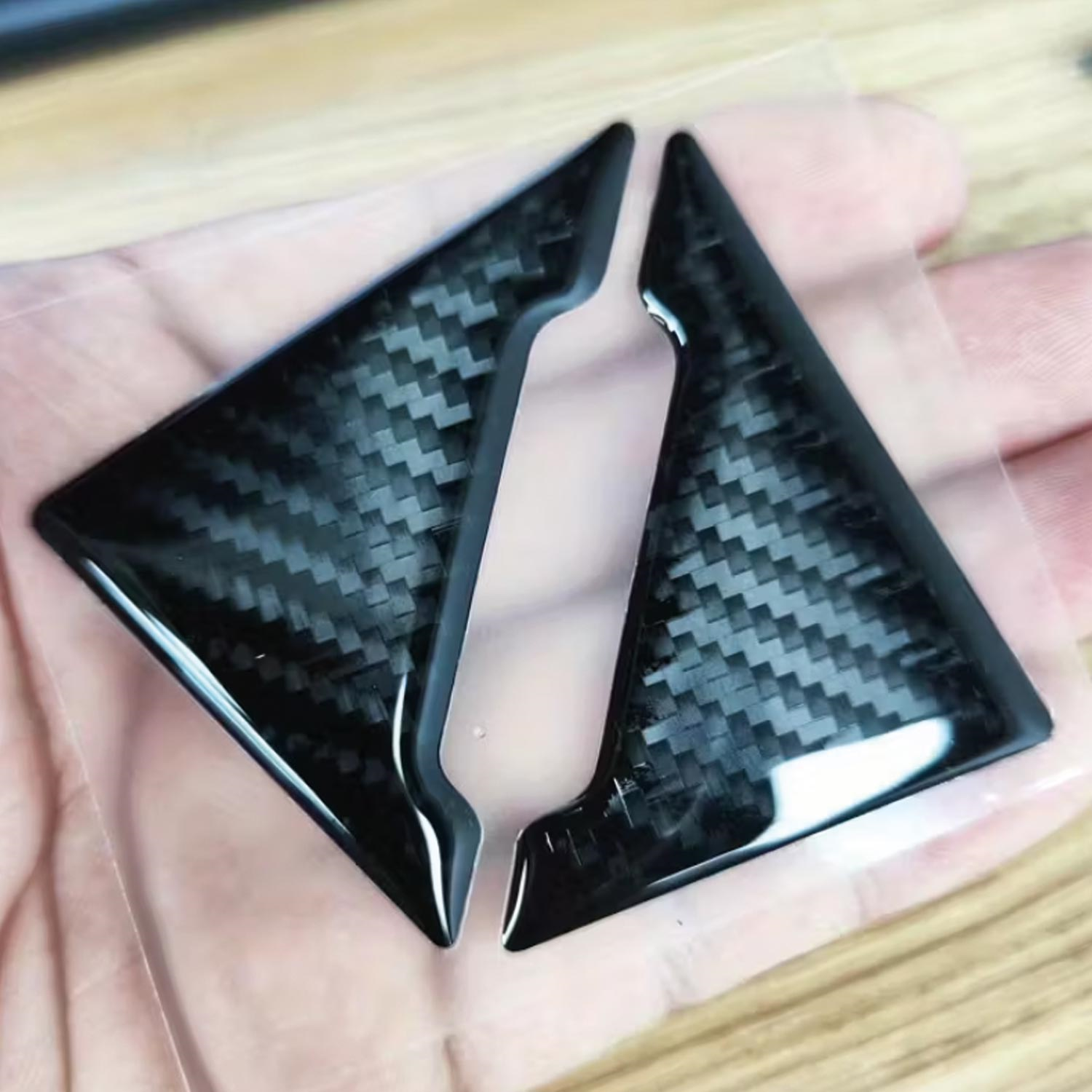 Universal 2 Adet Karbon Desenli Araç Kapı Köşesi Koruma 3D Sticker Yapıştırma Etiket Redlinegrafik