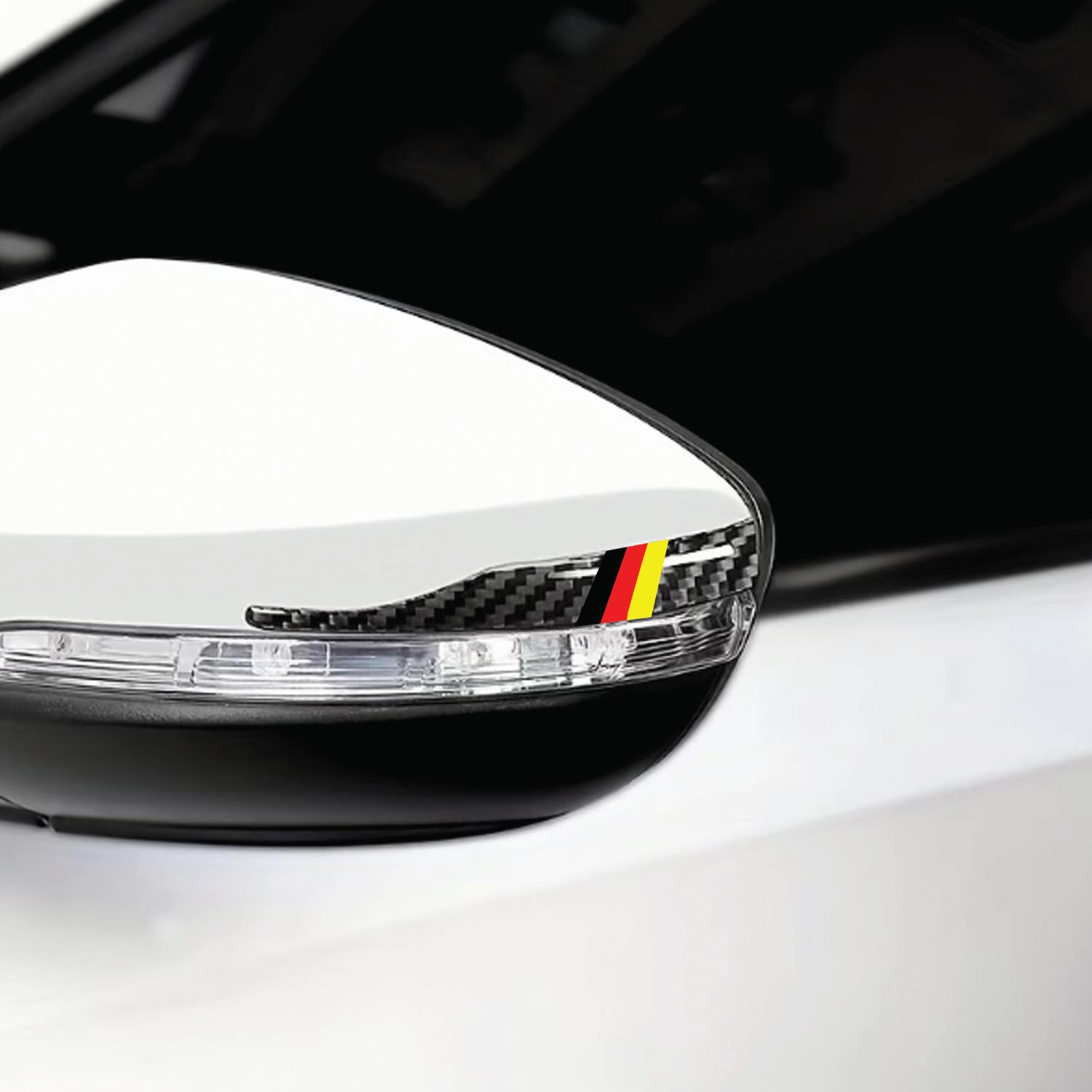 Karbon Desenli Alman Bayraklı Dikiz Aynası Etiketi Dekoratif Çizik Önleyici 3D Kabartmalı Sticker 2 Adet Redlinegrafik