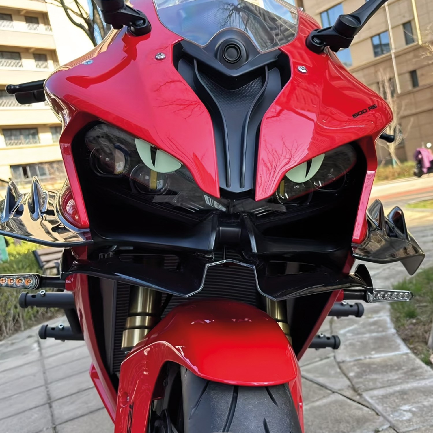 Redlinegrafik Karanlıkta Işık Veren Gece Parlayan Fosforlu Siyah Florasan Fosforlu Göz Tasarımlı Yapışkanlı 3D Far Sticker Far Gözü 